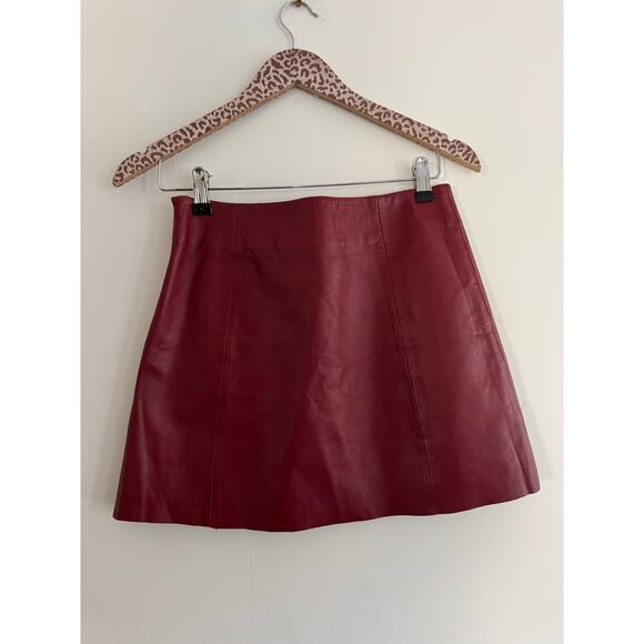 REFORMATION Veda Margie Crimson Red Leather Mini Skirt Size 4 - Picture 7 of 8